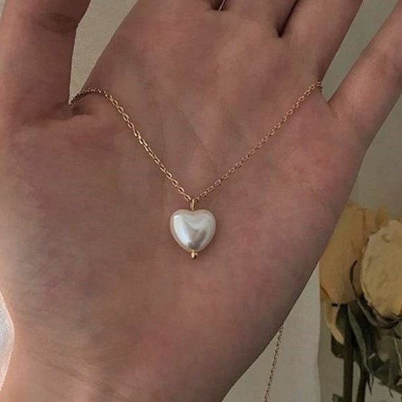 Jewelry - Elegant Pearl Heart Pearl Necklace J005